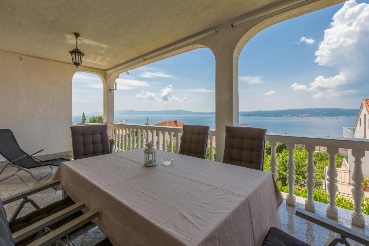 Amila Apartment Crikvenica Luaran gambar