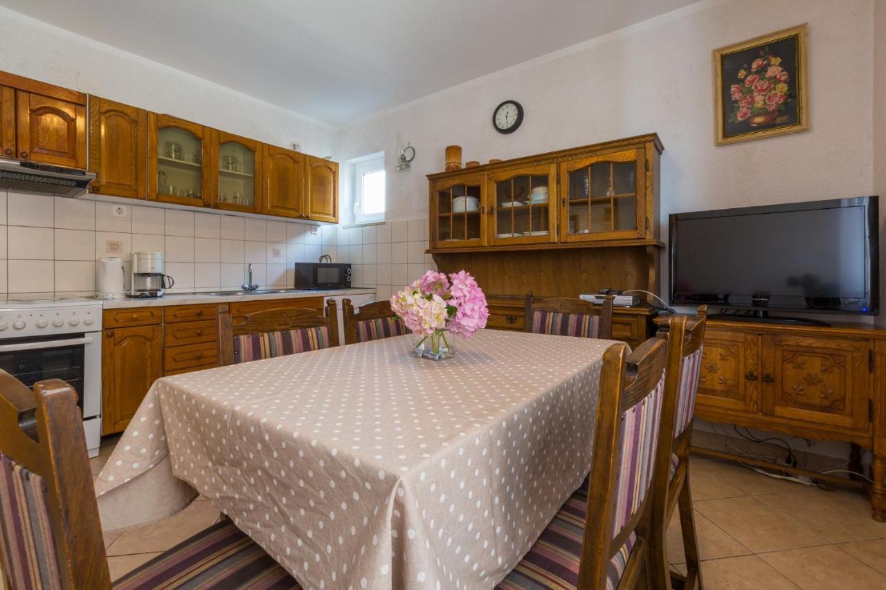 Amila Apartment Crikvenica Luaran gambar