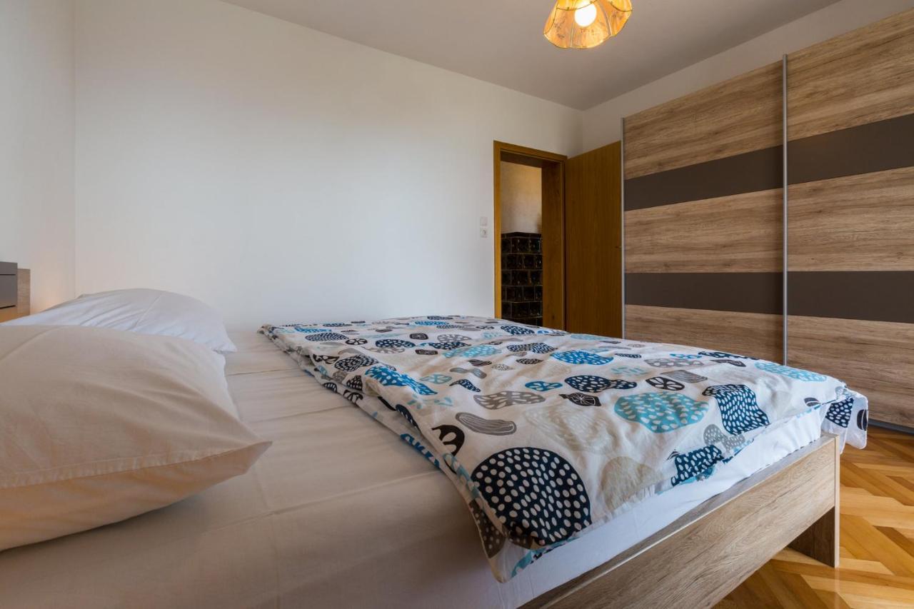 Amila Apartment Crikvenica Luaran gambar